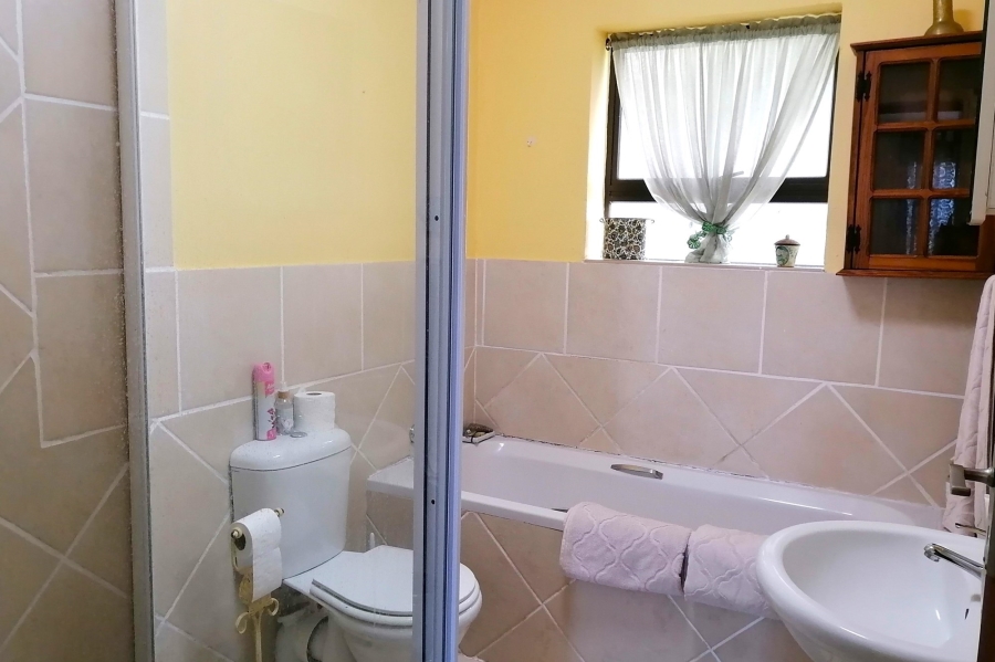 3 Bedroom Property for Sale in Stilbaai Wes Western Cape